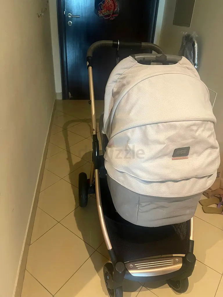 Mamas and Papas stroller and carry cot