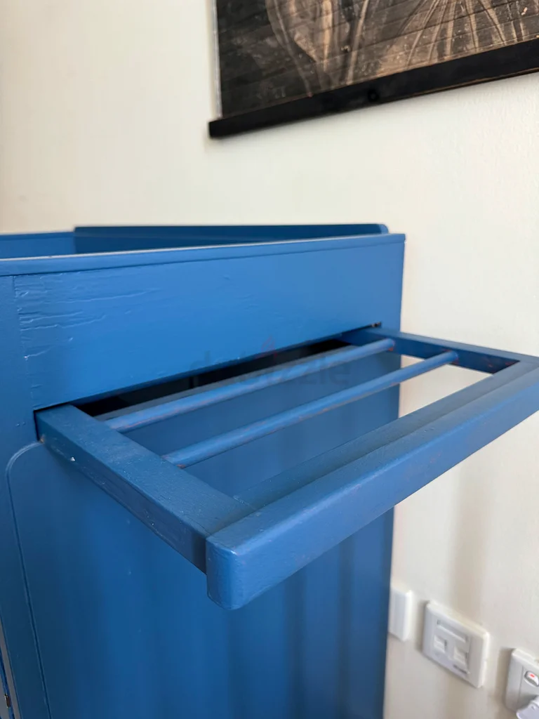 Chest of drawers / changing table