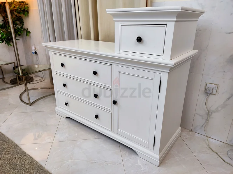 Pottery Barn wooden Larkin HiLo Changing Table