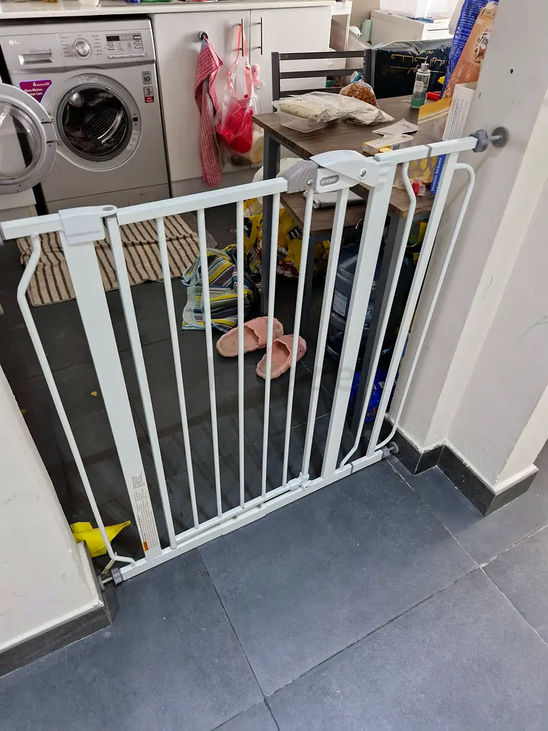 Baby gate