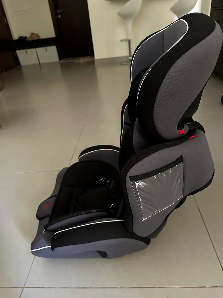 Kids car seat for sale