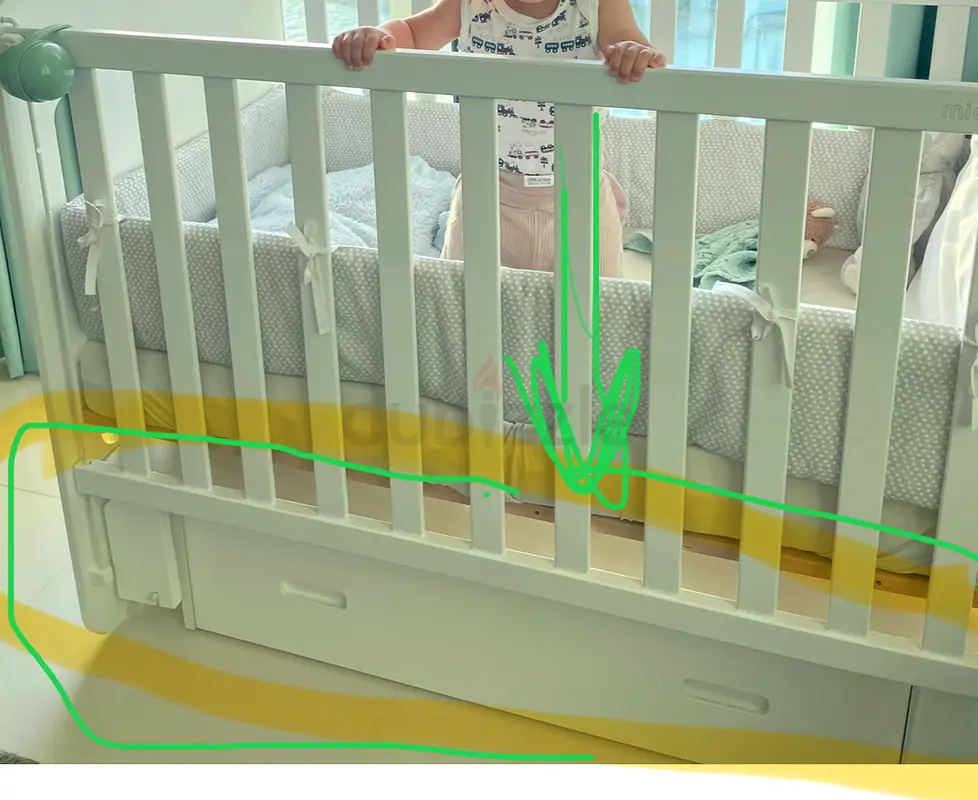 Micuna baby bed drawer with rocking system!