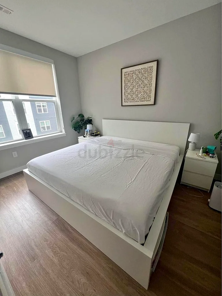 Ikea king white Malm bed, ikea mattress and storage drawers