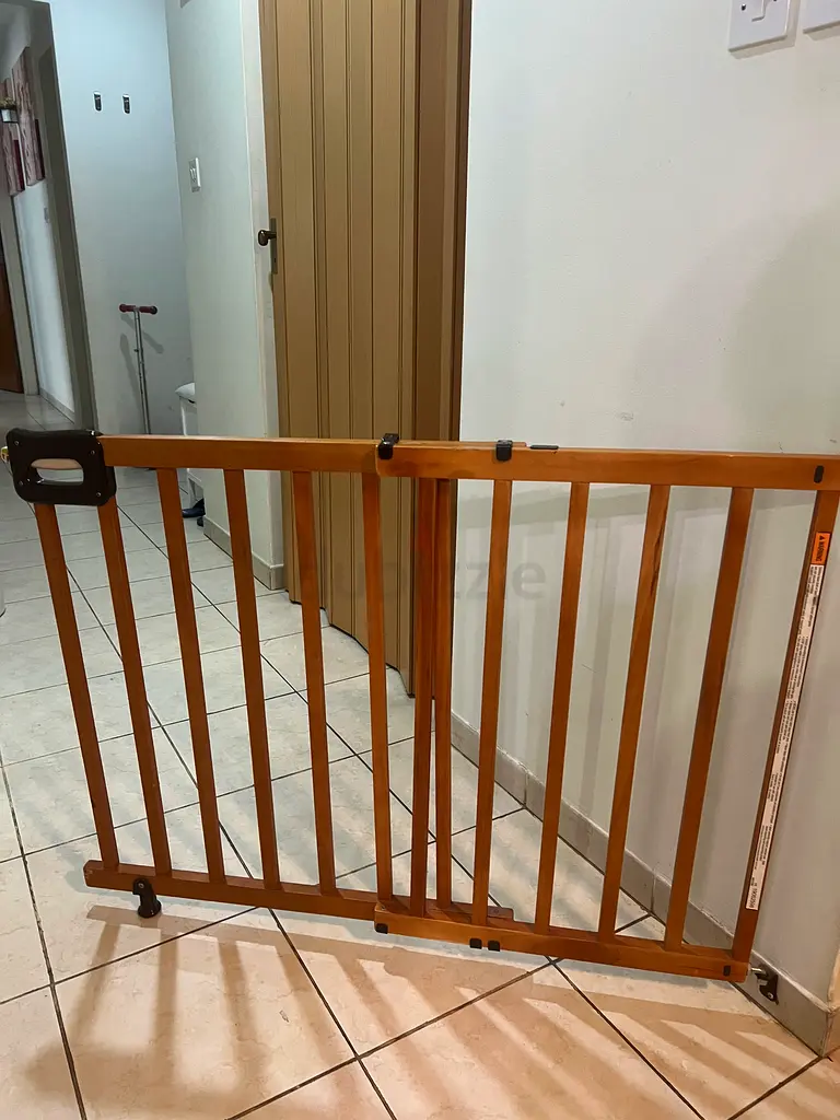 Baby proofing Summer infant deluxe gate