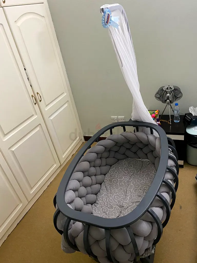 Baby crib