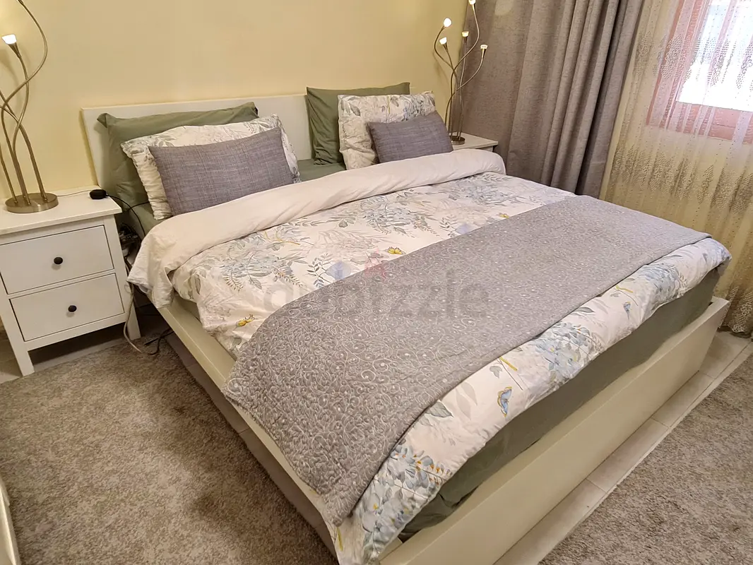 UK High Quality mattress/White King Bed set IKEA