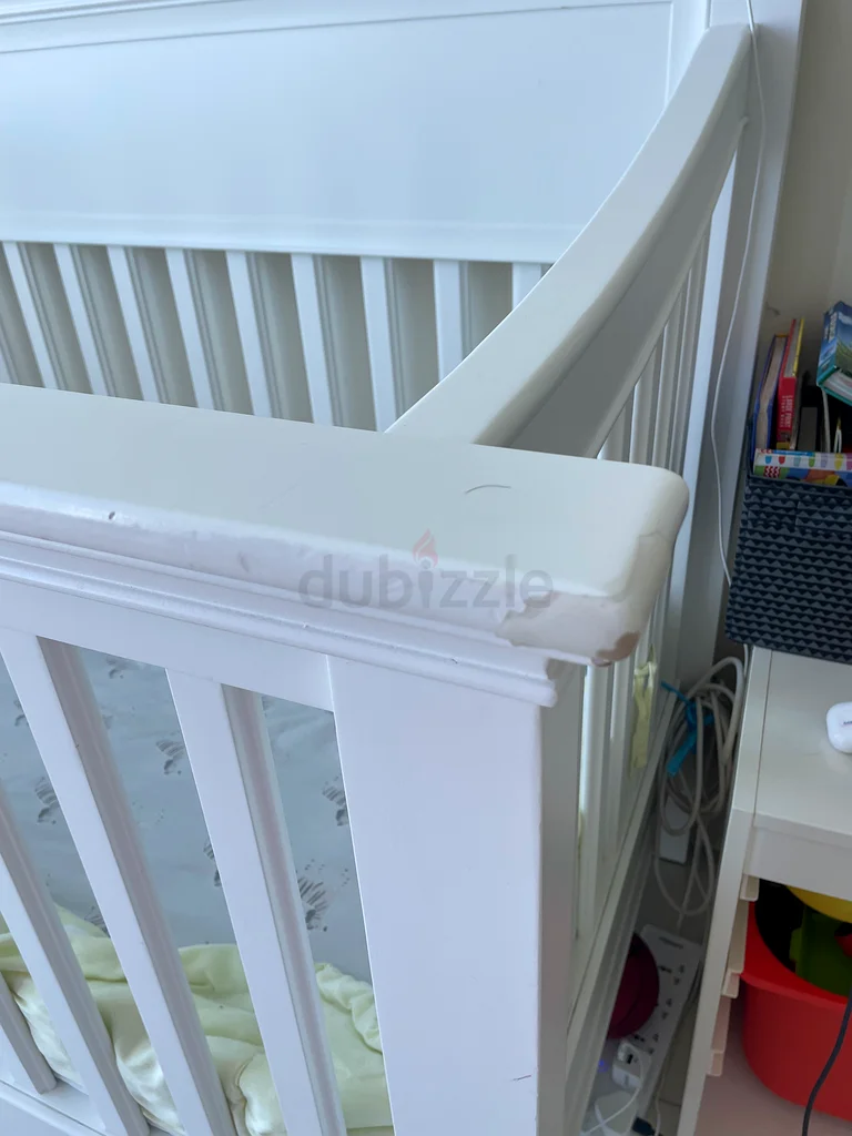 Pottery Barn Larkin 4 in 1 crib in white