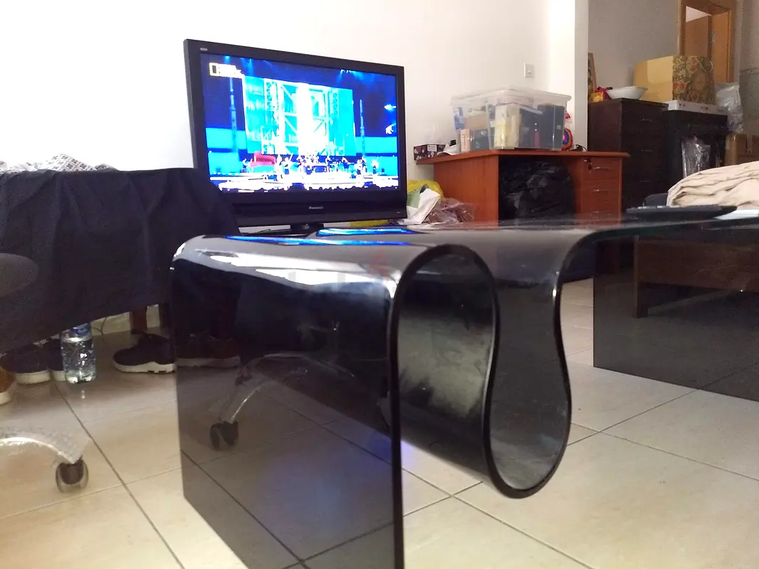 Super strong fully glass coffee table artistic shape
