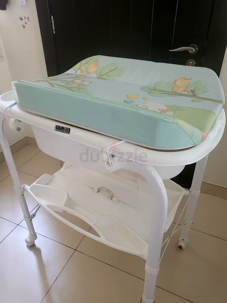 Bath tub with stand and diaper change