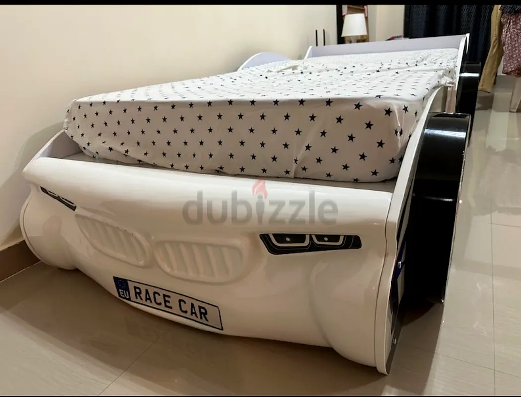 Car Shape Child Home Center Bed with Mattress