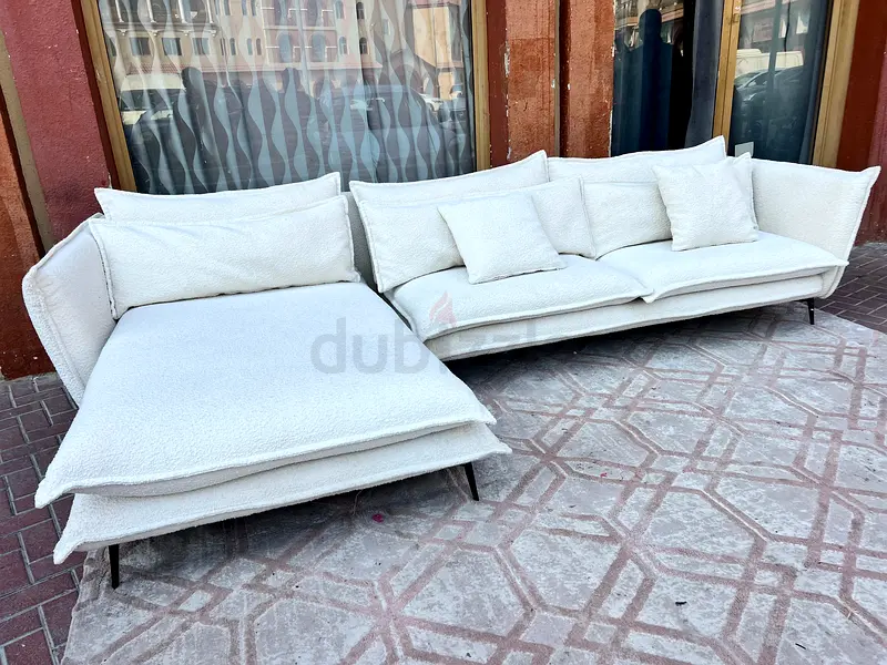 Selling high quality cozy home l shape sofa in excellent condition