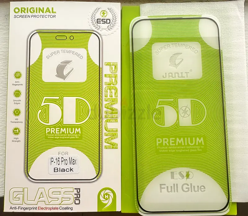 iPhone 16 Pro Max + Silicone Case Screen Protector