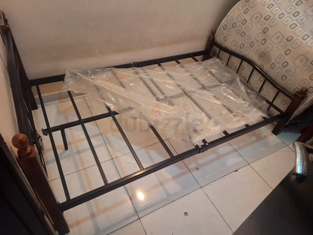 King size Cot and bed for sale sharjah