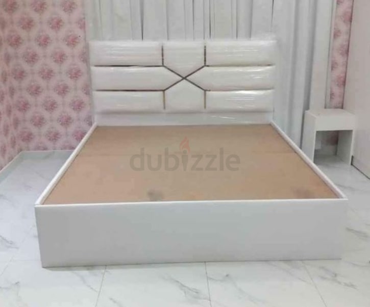 Brand new King size 180x200cm bed with mattress