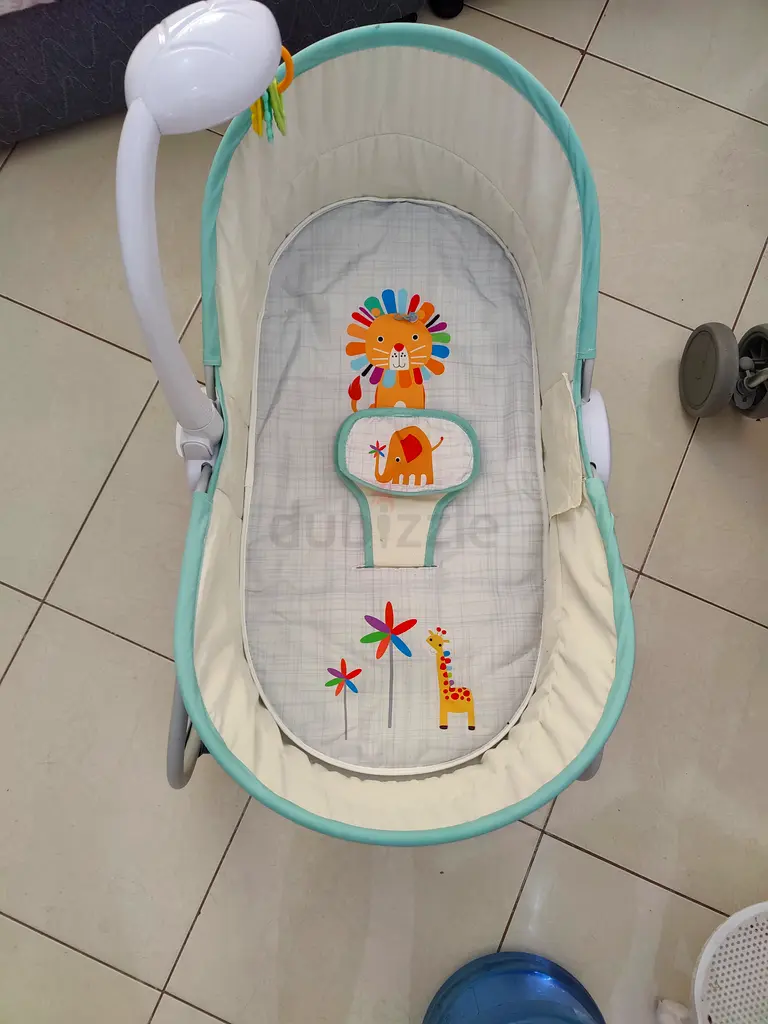 Neo Classic Movable Electric Baby Swing Crib, Cradle, Rockin Chair