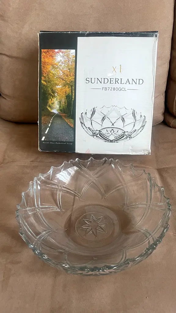 Unused Glass Bowl 29cm diameter