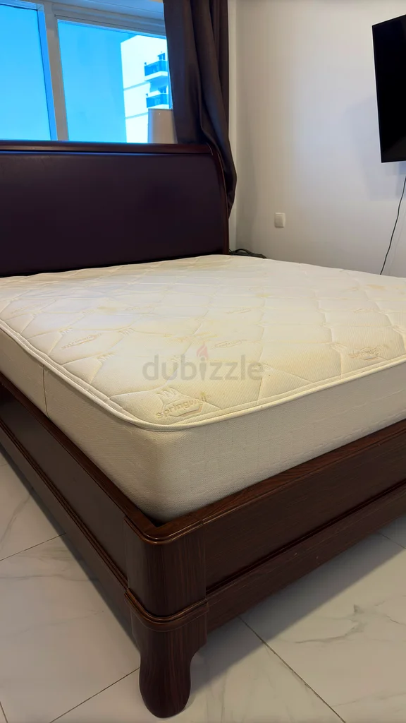 King size bed family frame with excellent mattress