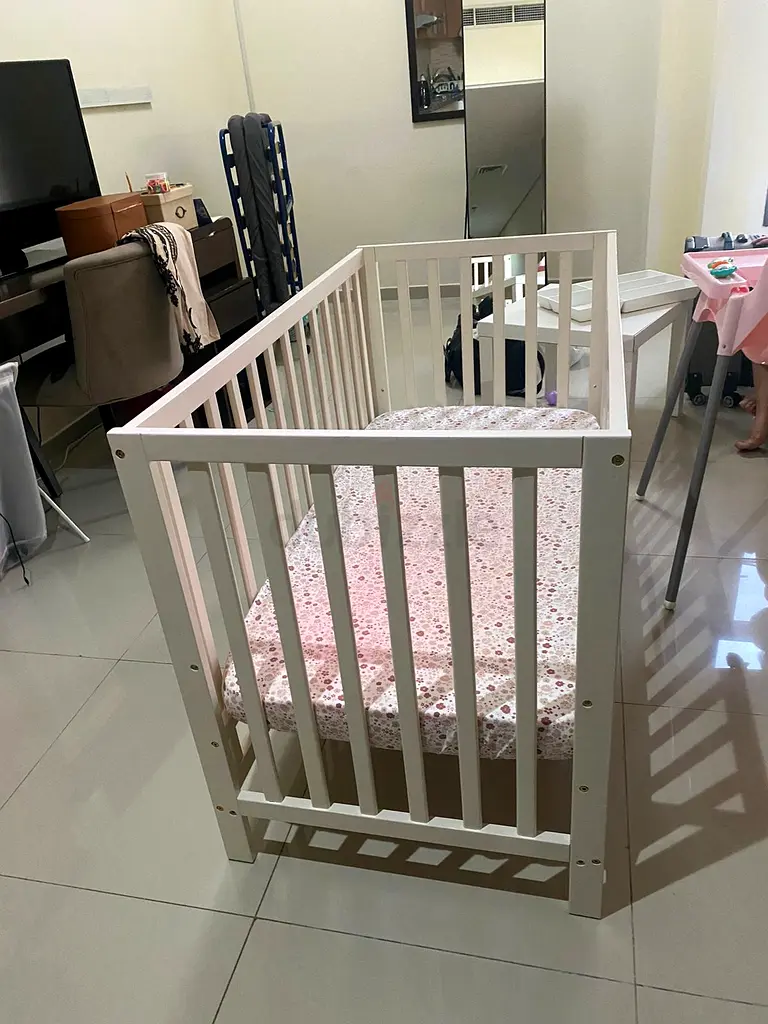 Baby crib