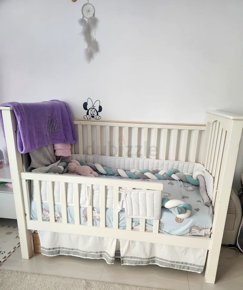 Pottery Barn Kendall convertible crib/toddler bed