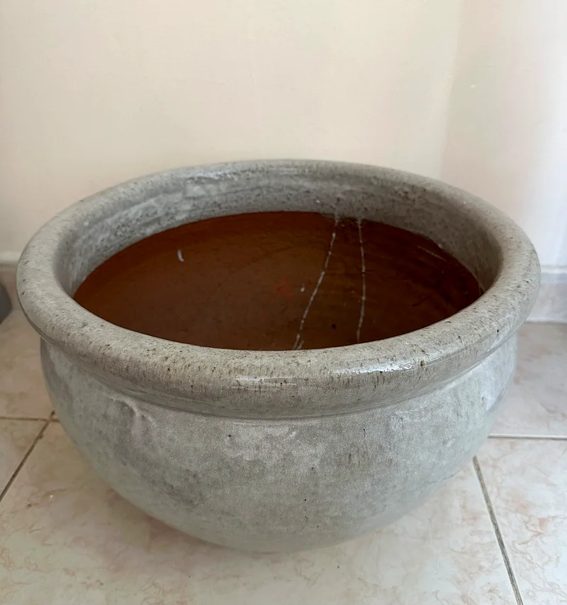 Ceramic pot