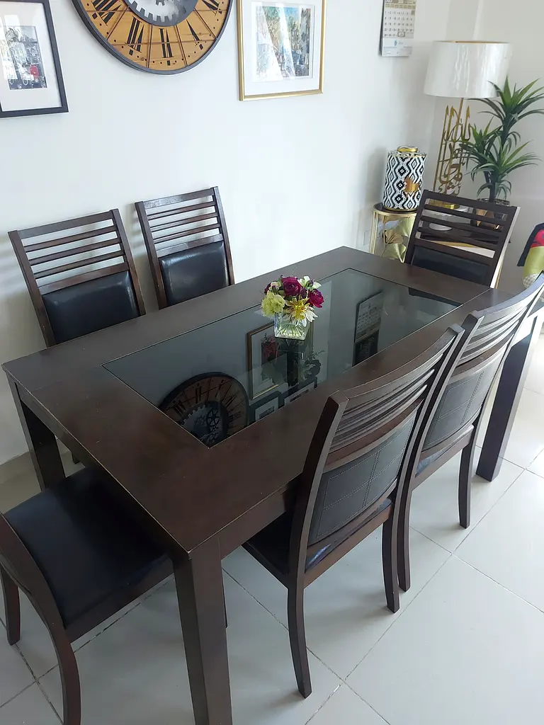 Dinning table (Home Center) for Sale