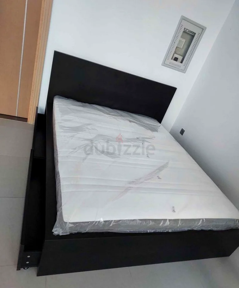 IKEA malam queen size 160/200 bed with IKEA mattress and 2 storage