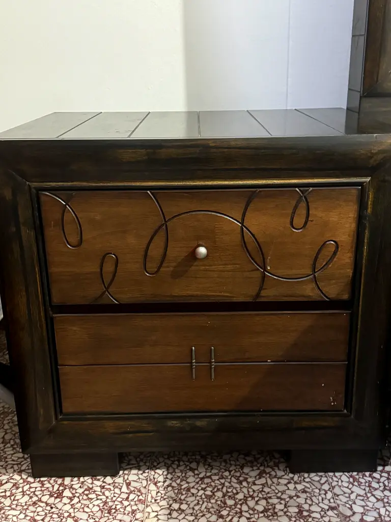 Bed Set with 2 side tables