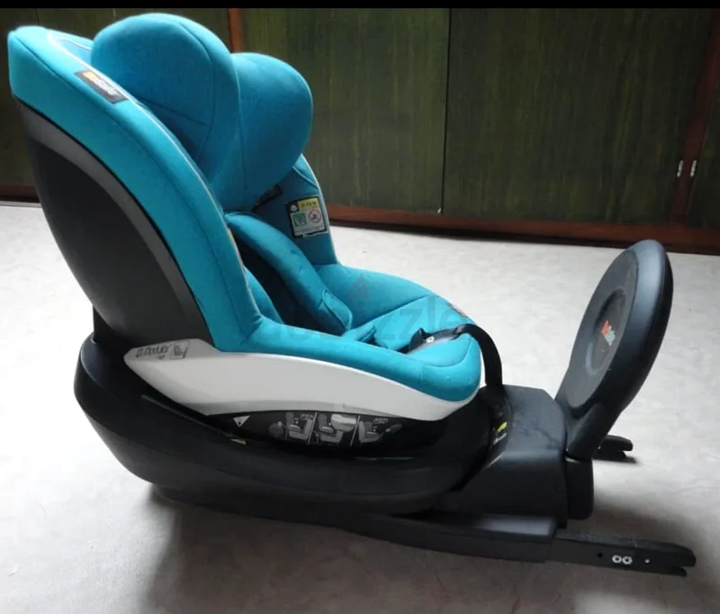 Besafe moudler I size with yoyo base isofix from 0 to 4 years