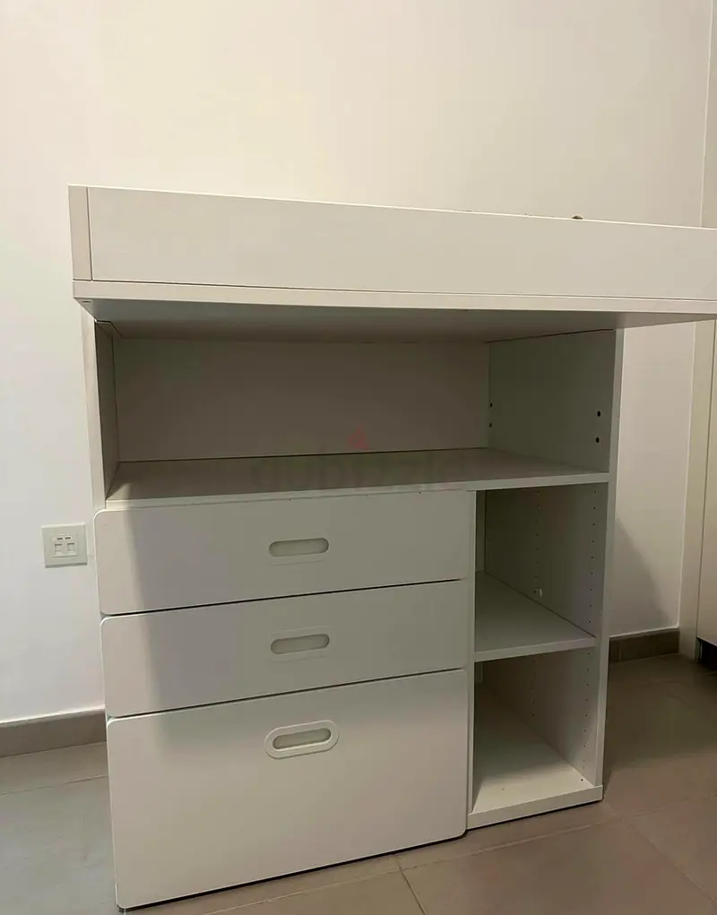 Baby changing table