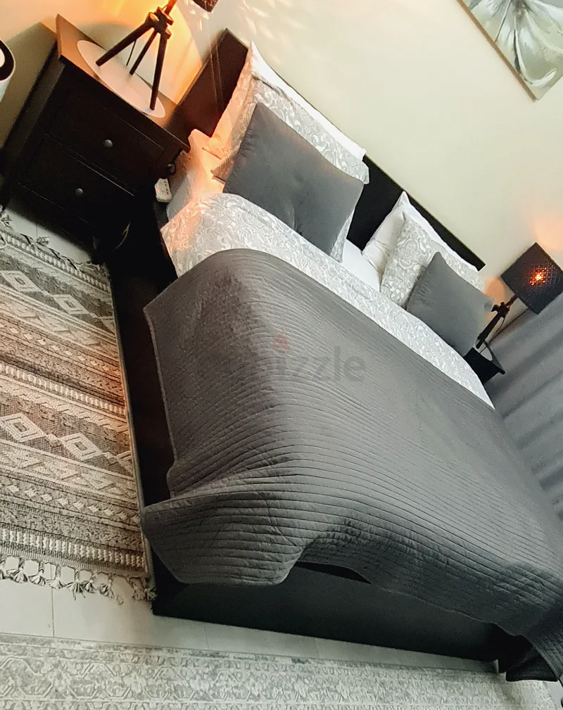 King size USA mattress with Bed Set IKEA like new